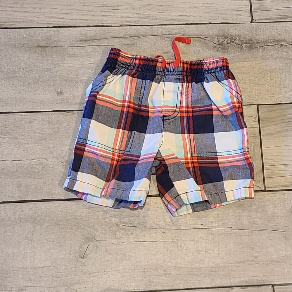 🍁Carters baby plaid shorts💫